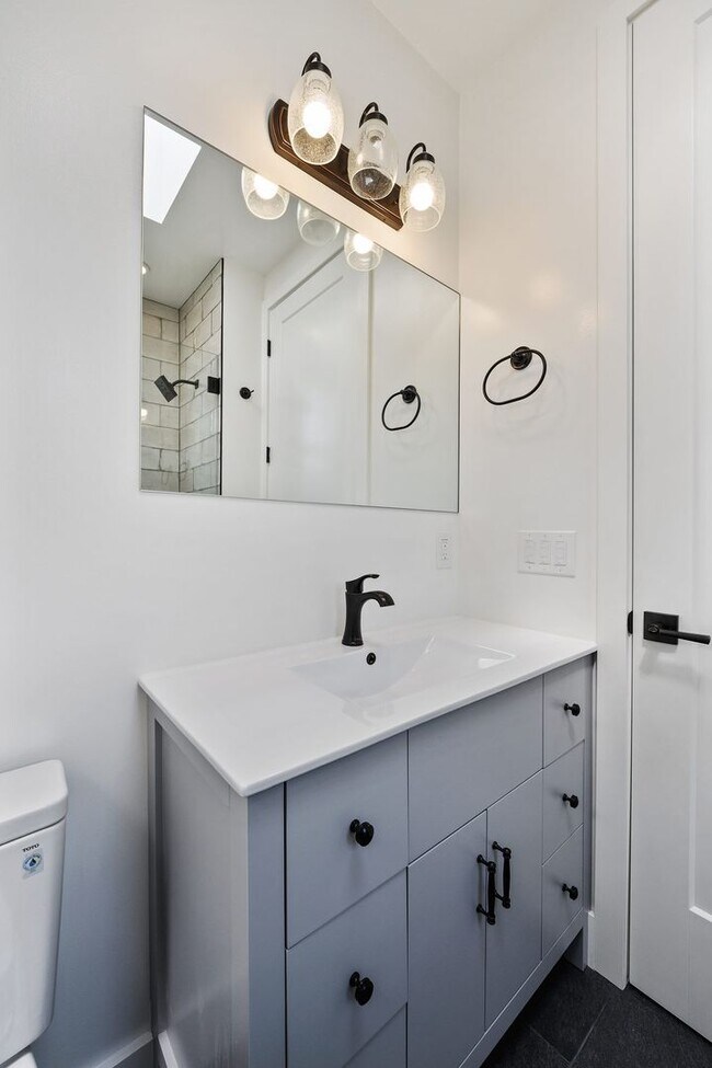 Building Photo - 2734 20th St