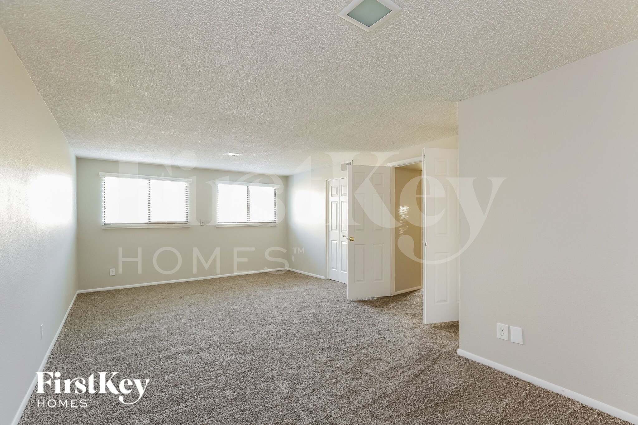 Building Photo - 4501 S Forest Ave