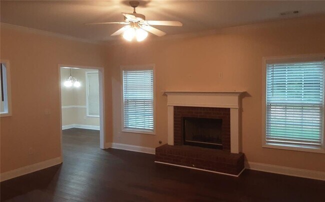 Building Photo - 2532 Lois Ct
