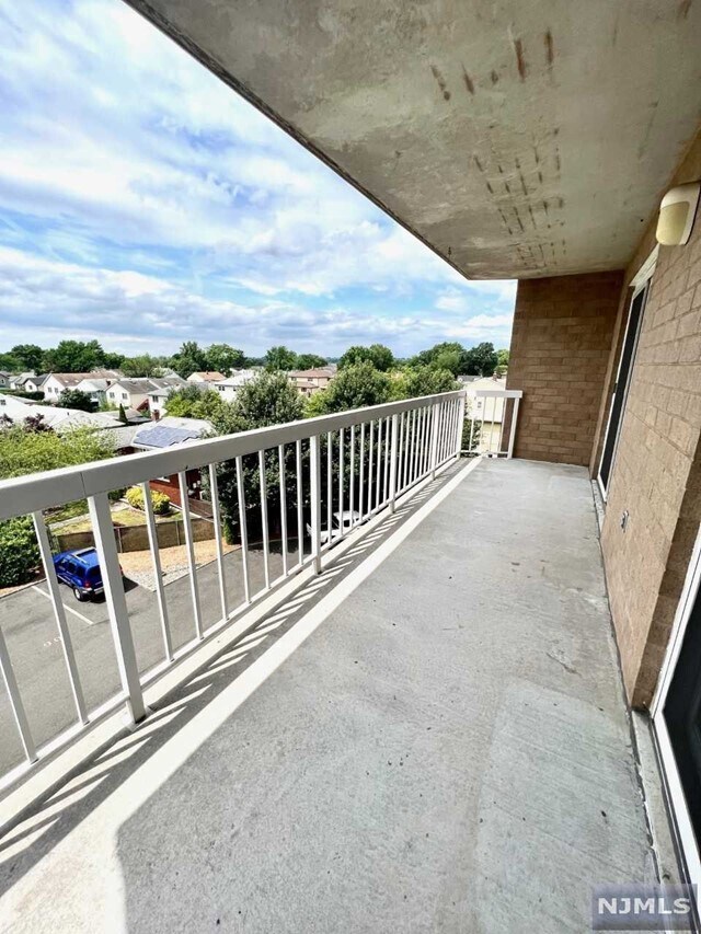 Building Photo - 38 Moonachie Rd
