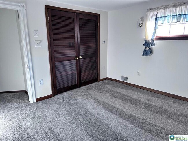 Building Photo - 3450 W Columbia St