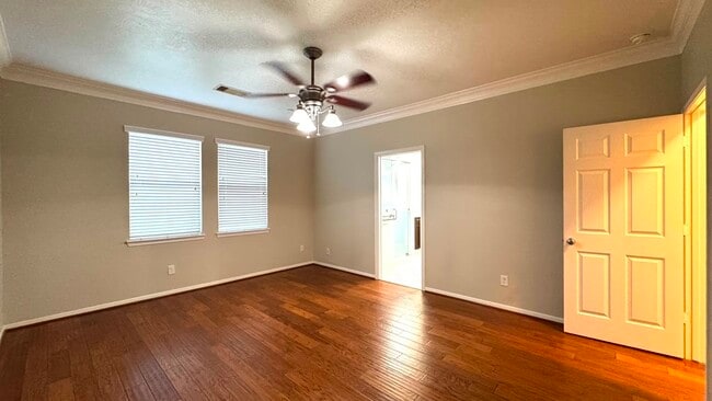 Building Photo - 8923 Willow Wind Ln