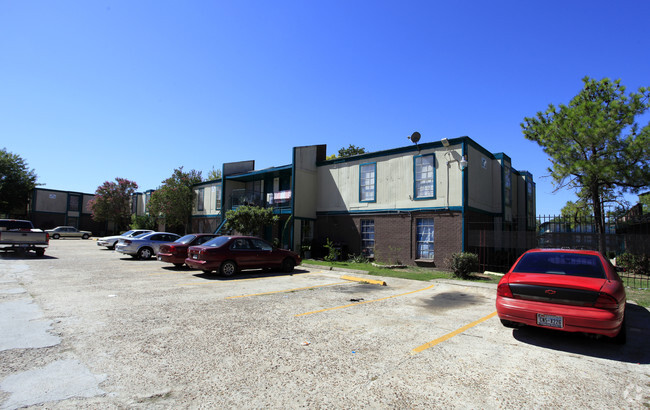 Building Photo - San Marcos Apartments