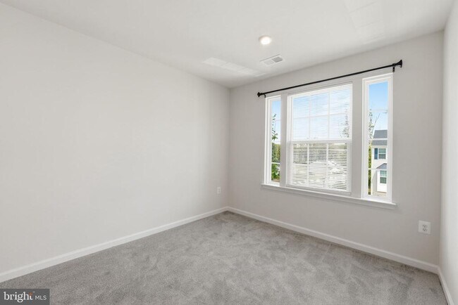 Building Photo - 8718 Stevenson Ln