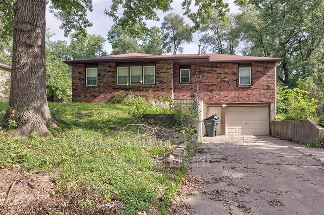 Building Photo - 1416 Kiowa St