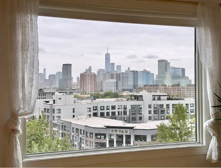 Building Photo - 126 Ogden Ave.