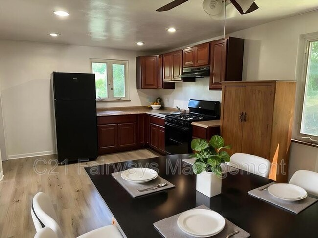 Building Photo - 4652 Old William Penn Hwy