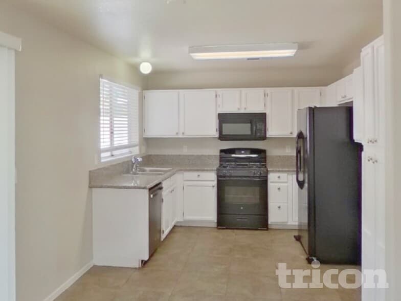 Building Photo - 9115 Indian Breeze Dr