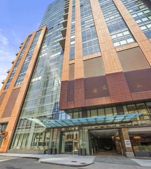 Building Photo - 45 Province St