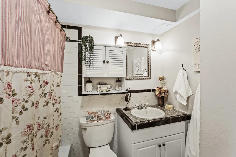 Building Photo - 1109 S Walnut St