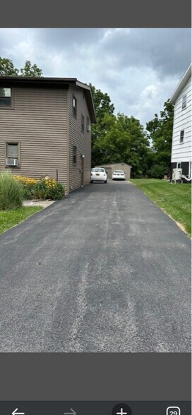 Building Photo - 107 Robert Dr