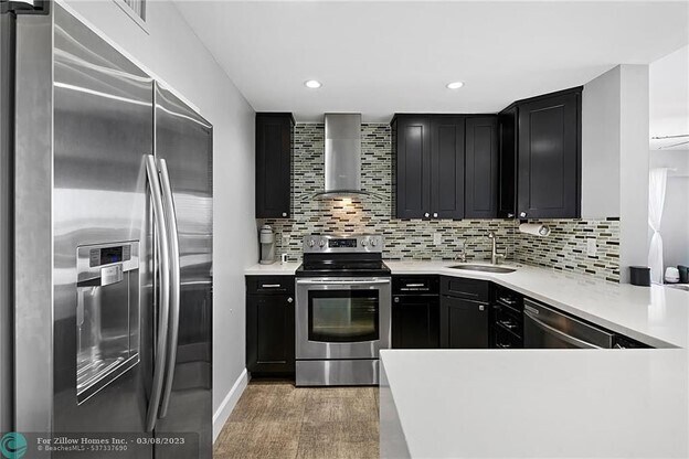 Building Photo - 95 N Birch Rd