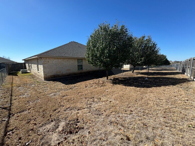 Building Photo - 1213 Powder River Dr