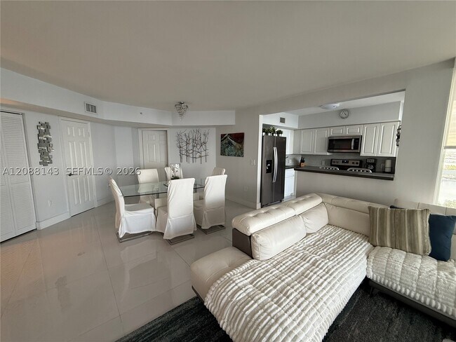 Building Photo - 6301 Collins Ave