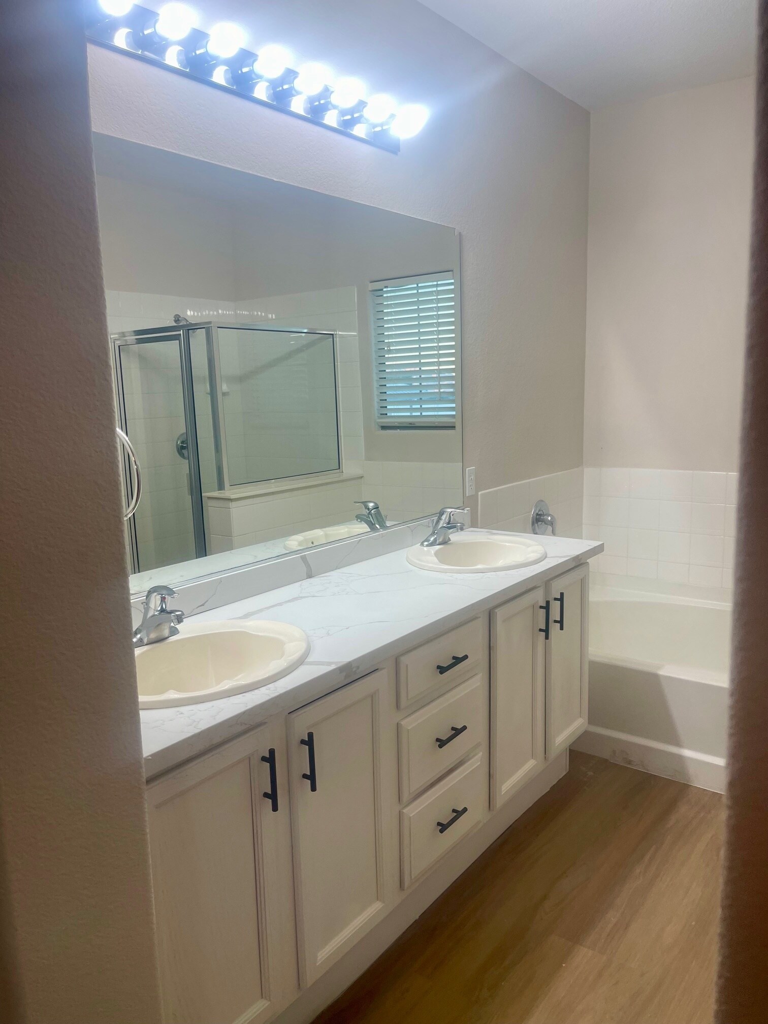 Building Photo - 6337 Kitamaya St