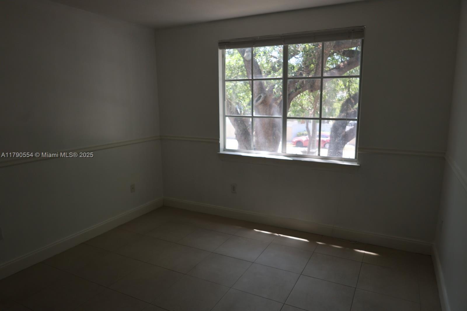 Building Photo - 6801 SW 44th St