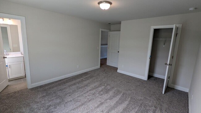 Building Photo - 1411 Alabaster Ln