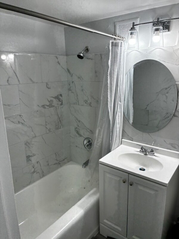 Building Photo - 311 W Ashley St