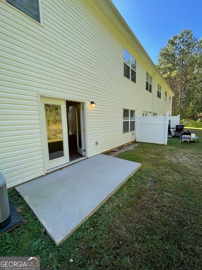 Building Photo - 154 Crestpoint Rd