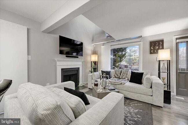 Building Photo - 7314 Split Rail Ln