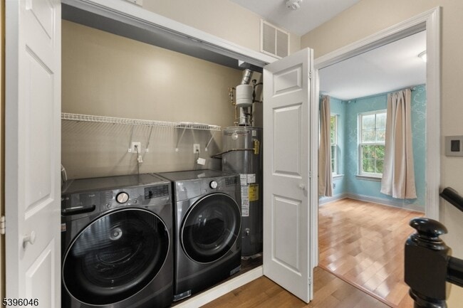 Building Photo - 2 Rider Terrace