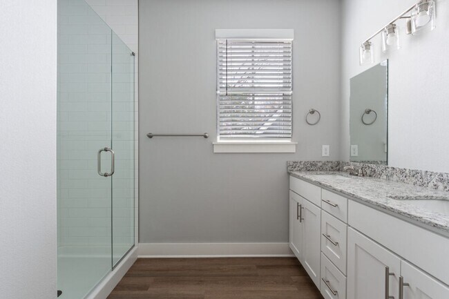 Building Photo - New 3 BR/3 Bath Home