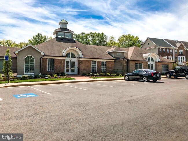 Building Photo - 7510 Ashby Ln