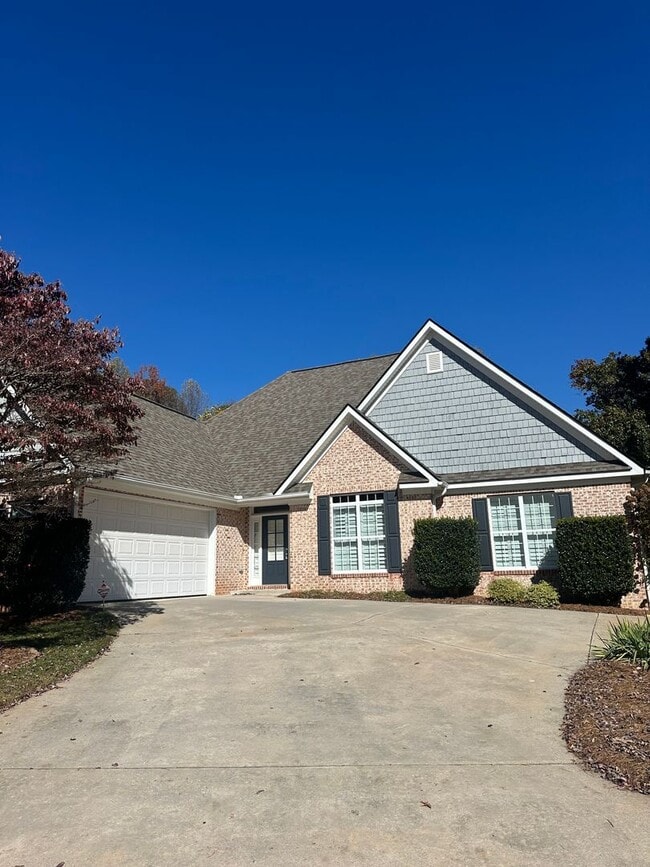 Building Photo - 937 Brenau Point Dr