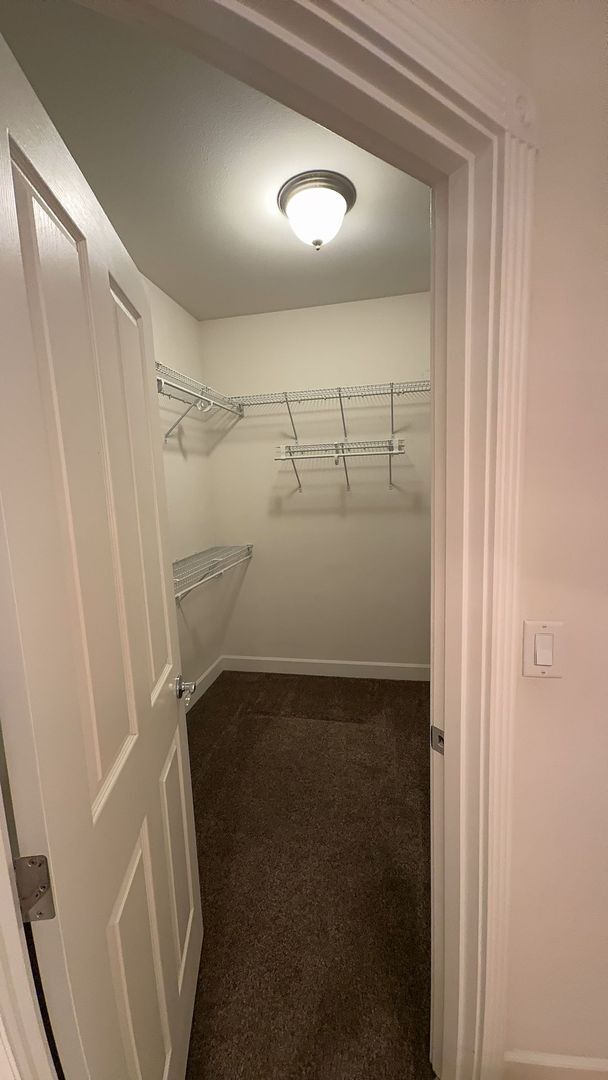 Building Photo - 2 Bed 2 Bath Home