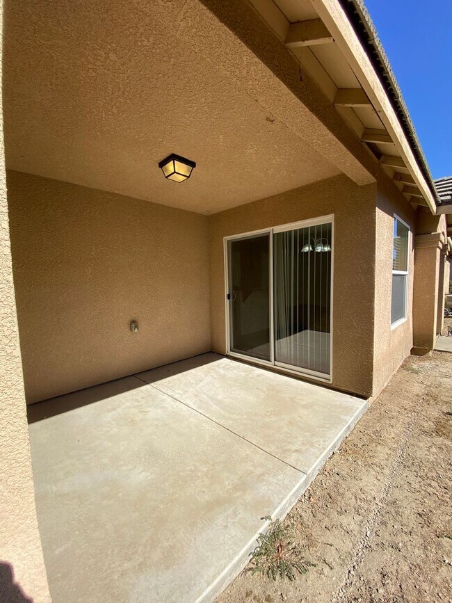 Building Photo - 2109 Bella Oaks Dr