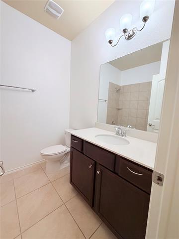 Building Photo - 305 Rustic Oak Ln