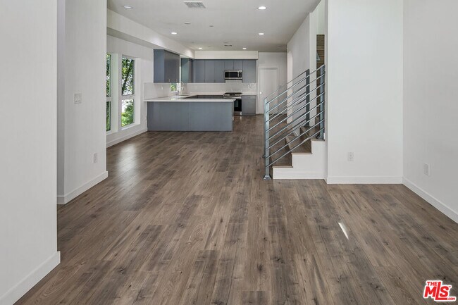 Building Photo - 6611 Leland Way