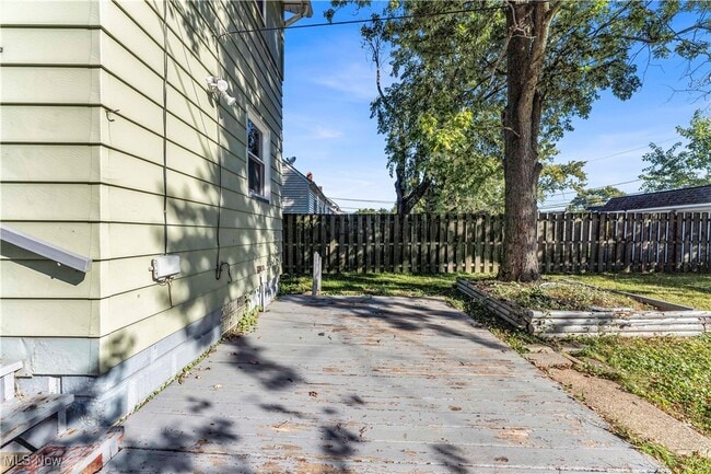 Building Photo - 5223 Clement Ave