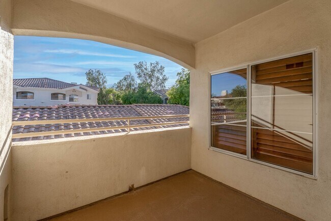 Building Photo - 10001 Crimson Palisades Pl