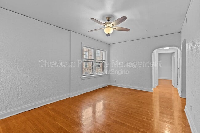 Building Photo - 7338 Forsyth Blvd