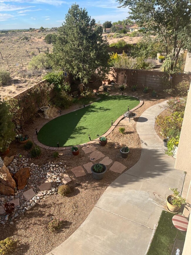 Building Photo - 1124 San Augustin Dr