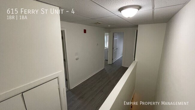 Building Photo - 615 Ferry St