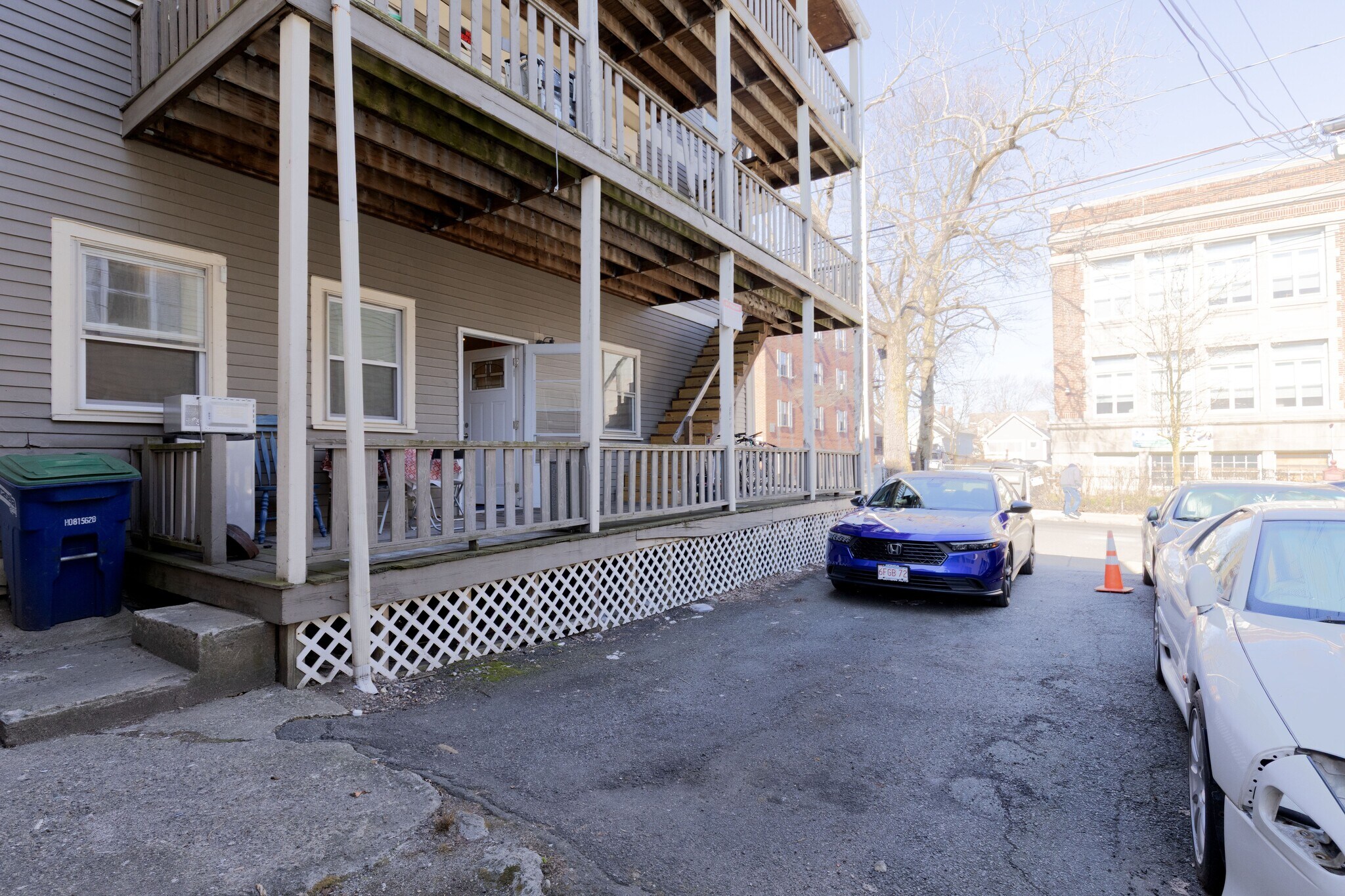 Building Photo - 157 Perkins St