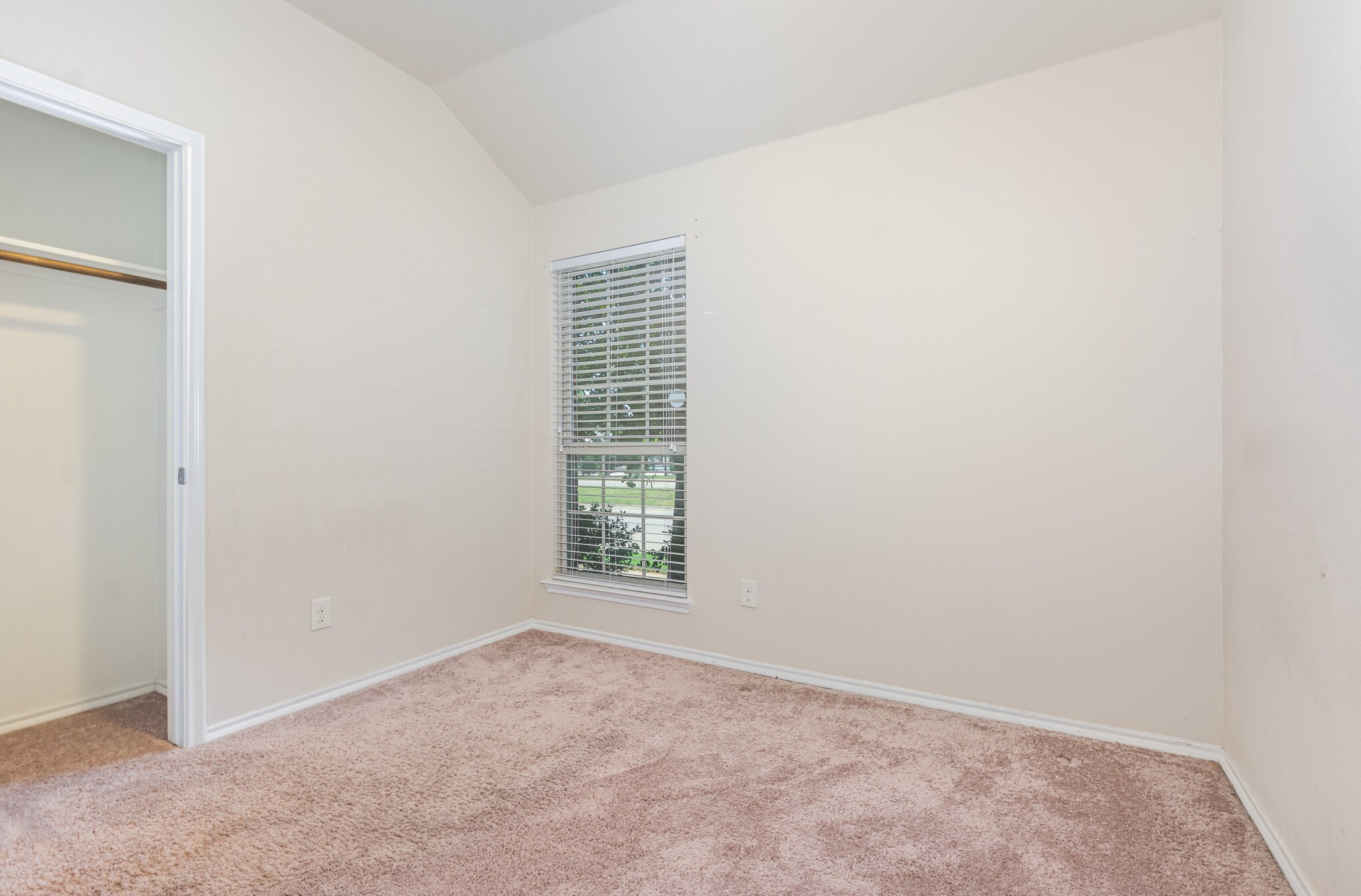 Building Photo - 9012 Cross Oaks Ranch Blvd