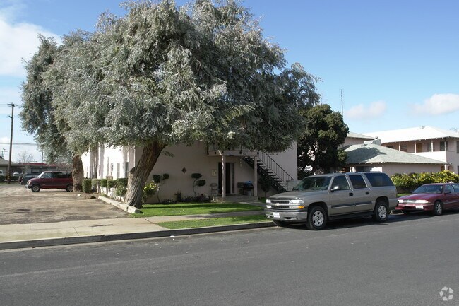 210 - 222 N C St - 210-222 N C St