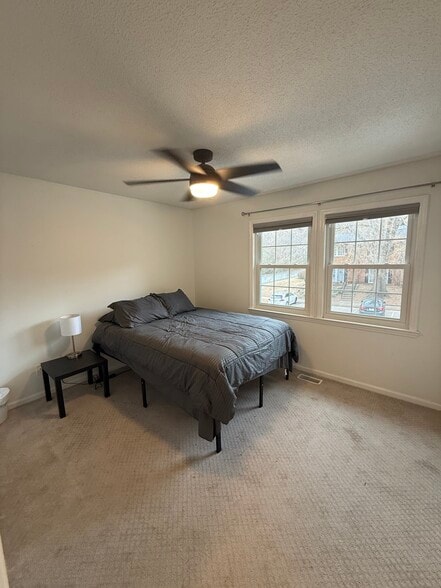 Building Photo - 104 Friar Ln