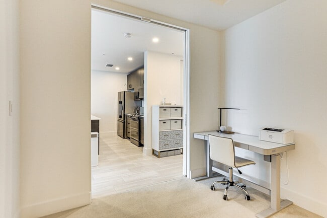 Building Photo - 332 Cocoanut Ave