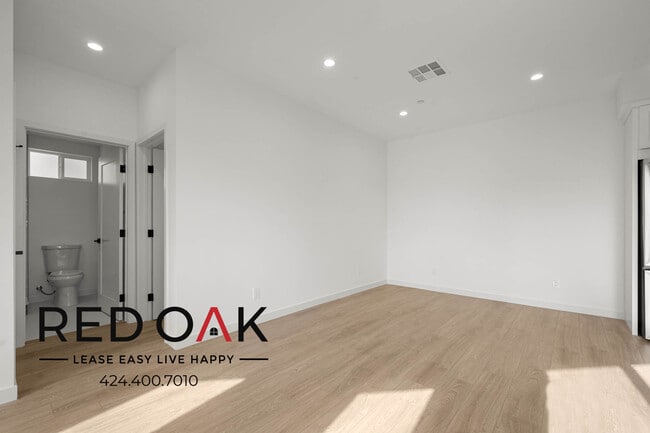 Building Photo - 415 N La Fayette Park Pl