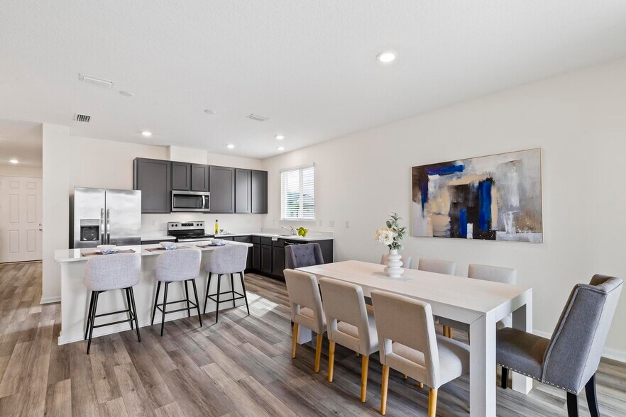 Building Photo - 85 Las Casitas Blvd
