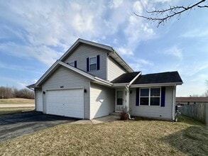 Building Photo - 6497 Maeve Ln