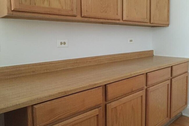 Floorplan - 5300-5308 S. Greenwood Avenue