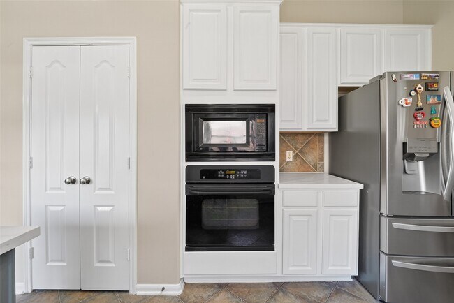 Building Photo - 3210 Princess Bay Ct