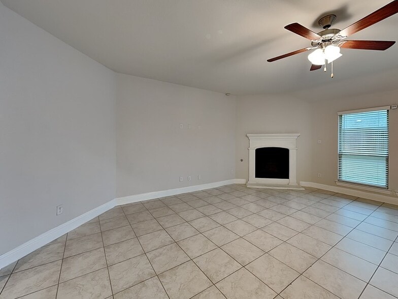 Building Photo - 11228 Blaze St