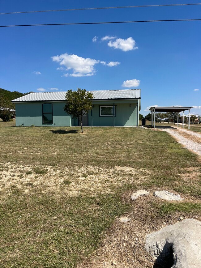 Building Photo - 198 Private Rd