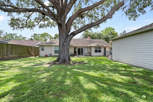 Building Photo - 2526 Palo Pinto Dr